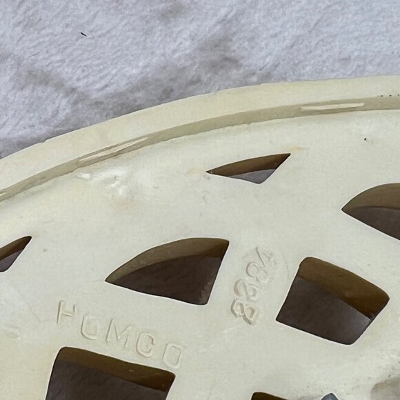 Vintage Homco Wicker Rattan Oval Frame Pansy Print Off White Plastic Lattice - Picture 8 of 8